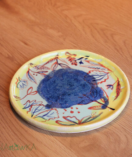 talerz z ręcznie malowanym krajobrazem Beskidów