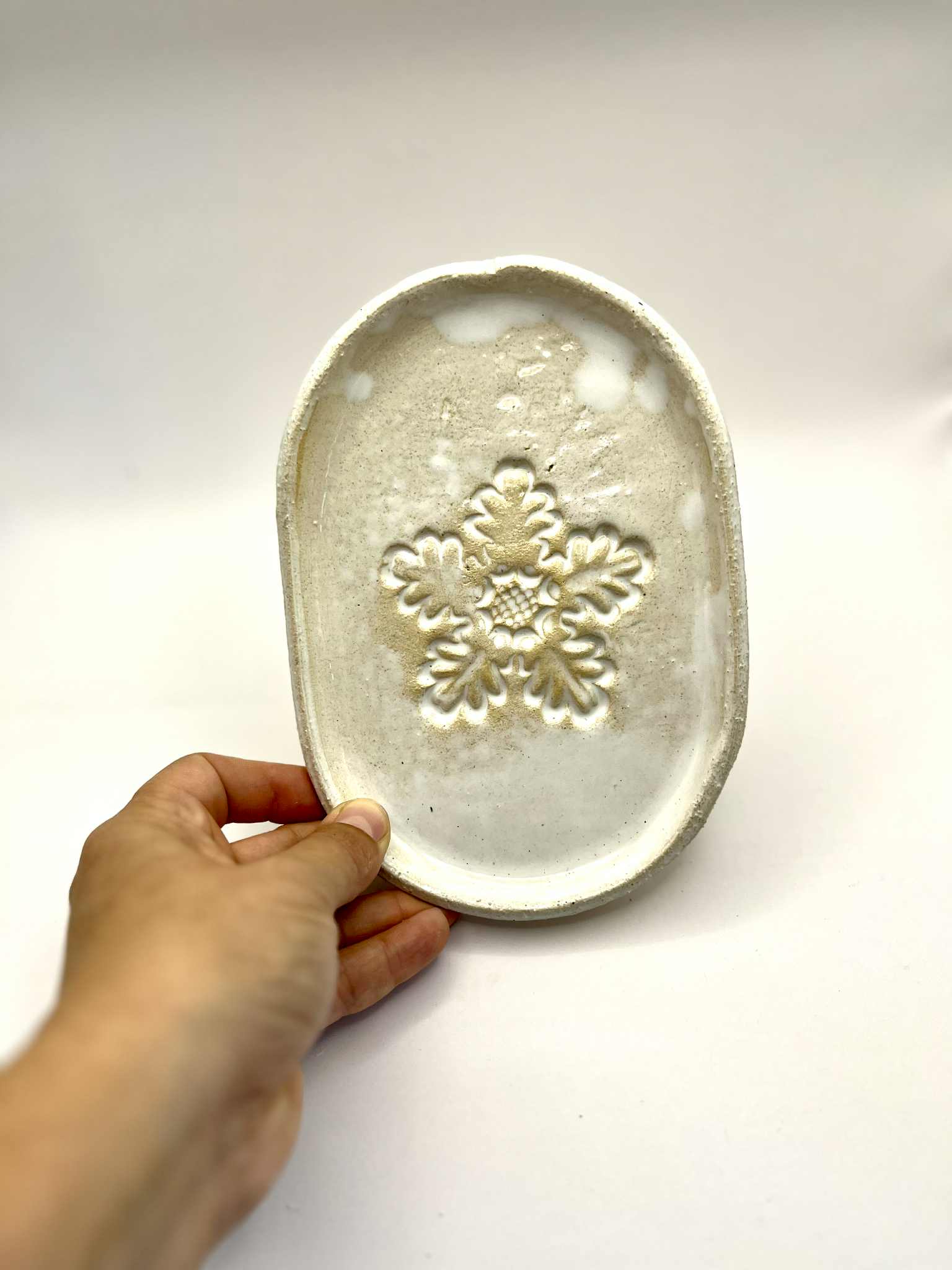 mydelniczka luna6 mydelniczka biała liść Dębu