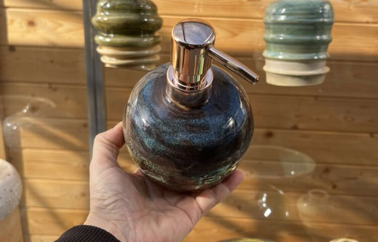 Personalizacja dozowników – wybierz kolor pompki